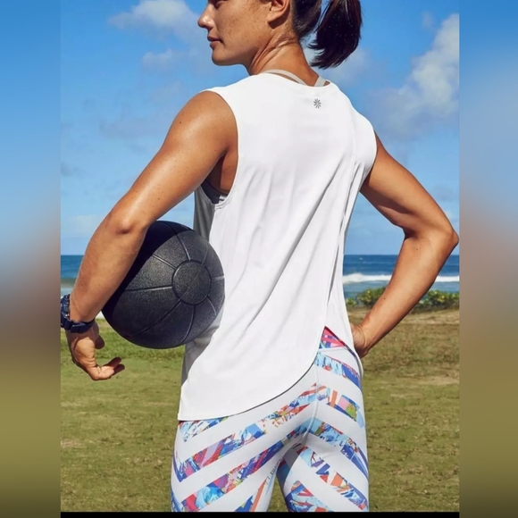 Athleta Women's Kaleidoscope Sonar Capri Cropped Legging Tight White Multi Color - Picture 3 of 11